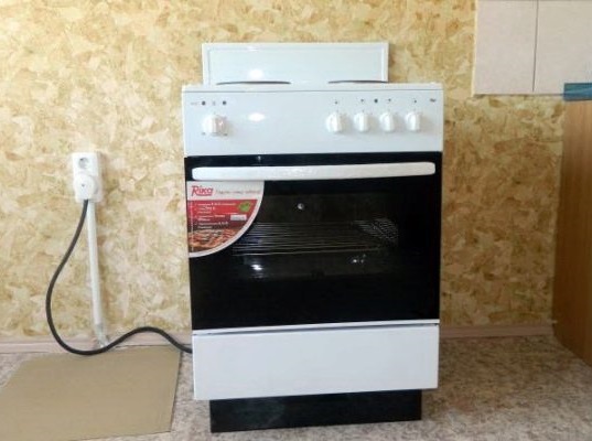 Установка электрической плиты в Тихвине от Мастер24 — монтаж под ключ, цена от 1639 руб