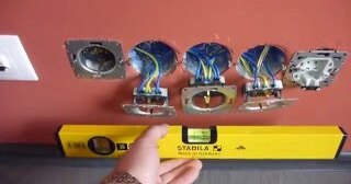 Установка розеток в Тихвине в октябре